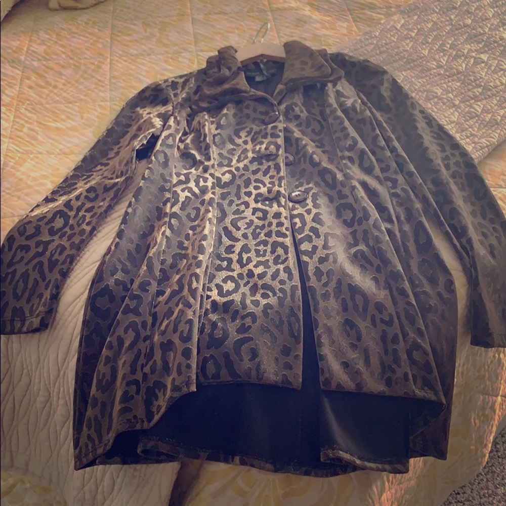 Frank Lyman Metallic Animal Print